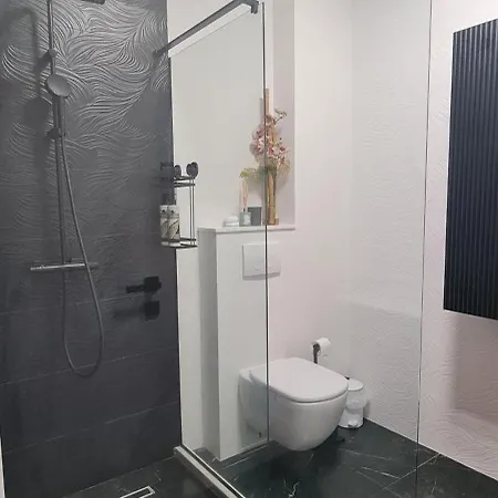 Sole 5 By Wave - Luxury 60mp Cu Terasa Si La Mare, Acces Direct Pe Plaja Ohiohi Beach- Mamaia Nord - Restaurant, Parcare Gratuita *