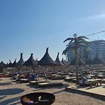 Appartement Sole 5 By Wave - Luxury 60mp Cu Terasa Si La Mare, Acces Direct Pe Plaja Ohiohi Beach- Mamaia Nord - Restaurant, Parcare Gratuita