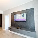 Appartement Sole 5 By Wave - Luxury 60mp Cu Terasa Si La Mare, Acces Direct Pe Plaja Ohiohi Beach- Mamaia Nord - Restaurant, Parcare Gratuita Năvodari