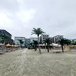 Appartement Sole 5 By Wave - Luxury 60mp Cu Terasa Si La Mare, Acces Direct Pe Plaja Ohiohi Beach- Mamaia Nord - Restaurant, Parcare Gratuita *