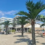 Appartement Sole 5 By Wave - Luxury 60mp Cu Terasa Si La Mare, Acces Direct Pe Plaja Ohiohi Beach- Mamaia Nord - Restaurant, Parcare Gratuita *