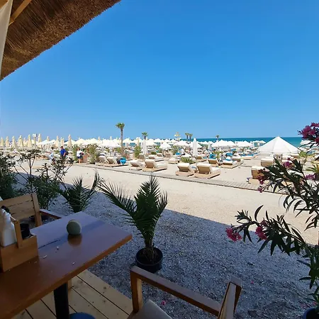 Appartement Sole 5 By Wave - Luxury 60mp Cu Terasa Si La Mare, Acces Direct Pe Plaja Ohiohi Beach- Mamaia Nord - Restaurant, Parcare Gratuita