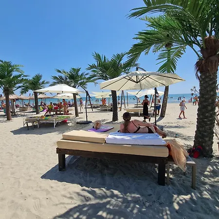 Sole 5 By Wave - Luxury 60mp Cu Terasa Si La Mare, Acces Direct Pe Plaja Ohiohi Beach- Mamaia Nord - Restaurant, Parcare Gratuita Năvodari