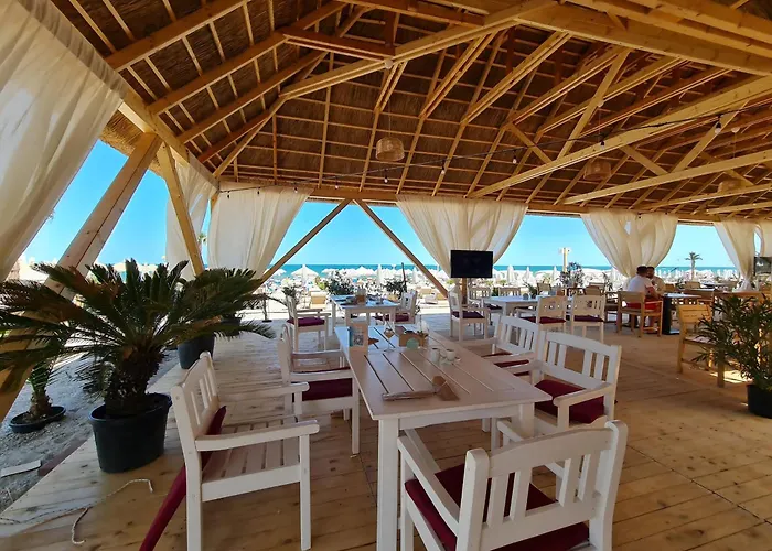 Sole 5 By Wave - Luxury 60mp Cu Terasa Si La Mare, Acces Direct Pe Plaja Ohiohi Beach- Mamaia Nord - Restaurant, Parcare Gratuita Διαμέρισμα *