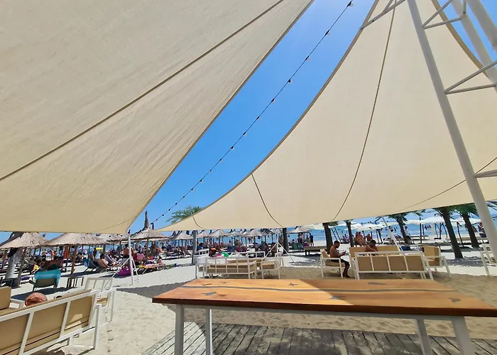 Sole 5 By Wave - Luxury 60mp Cu Terasa Si La Mare, Acces Direct Pe Plaja Ohiohi Beach- Mamaia Nord - Restaurant, Parcare Gratuita Năvodari