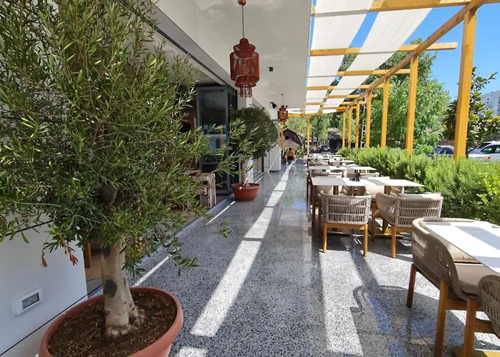 Sole 5 By Wave - Luxury 60mp Cu Terasa Si La Mare, Acces Direct Pe Plaja Ohiohi Beach- Mamaia Nord - Restaurant, Parcare Gratuita Năvodari